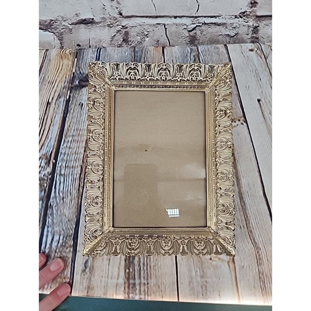 Vintage Ornate Brass Picture Mixed Media Frame 8.5”x 6.5”-Interior 4.25 X 6.5